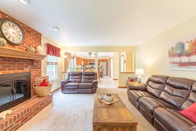 417 Topaz Drive, Pittsburgh, PA 15101 - Photo 8