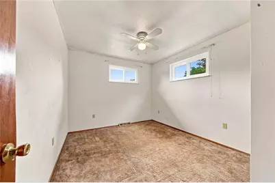 814 N Penn St, Penn Twp, PA 15675 - Photo 10
