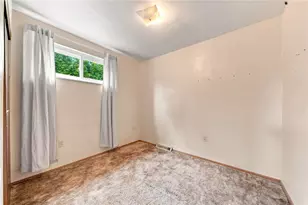 814 N Penn St, Penn Twp, PA 15675 - Photo 12