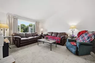 513 Sarah Dr, Cranberry Township, PA 16066 - Photo 8