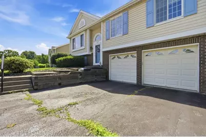 513 Sarah Dr, Cranberry Township, PA 16066 - Photo 4