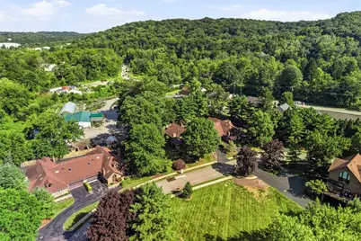 10097 Mansion Drive, Pittsburgh, PA 15044 - Photo 38