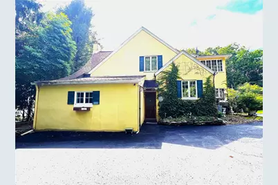 16 W Clen Moore Blvd, Neshannock Township, PA 16105 - Photo 2