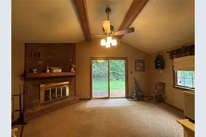 137 Macek Dr, Pittsburgh, PA 15227 - Photo 18
