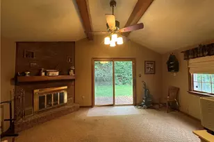 137 Macek Dr, Pittsburgh, PA 15227 - Photo 18