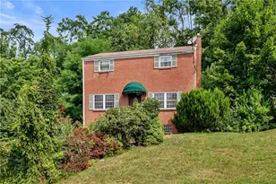 137 Macek Dr, Pittsburgh, PA 15227 - Photo 2