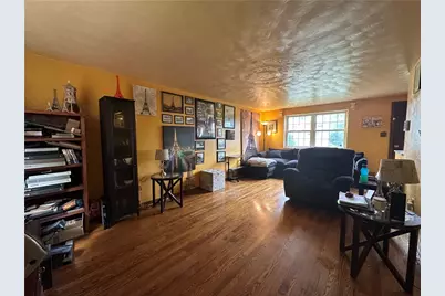 137 Macek Dr, Pittsburgh, PA 15227 - Photo 10