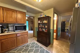 137 Macek Dr, Pittsburgh, PA 15227 - Photo 16