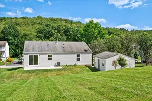 671 Peregrine Dr, North Huntingdon, PA 15642 - Photo 26