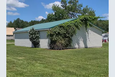1104 Manor Ave, Unity Township, PA 15650 - Photo 4