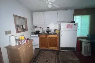983 Lakewood Neshannock Falls Rd, Hickory Township, PA 16105 - Photo 14