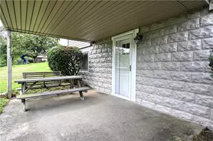 4649 Jefferson Ave, Hopewell, PA 15312 - Photo 12