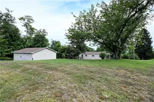 4649 Jefferson Ave, Hopewell, PA 15312 - Photo 22
