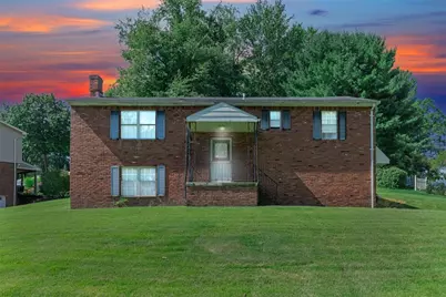 138 Terrace Ct, Level Green, PA 15085 - Photo 2