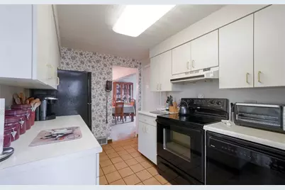 1422 Simona Dr, Pittsburgh, PA 15201 - Photo 6