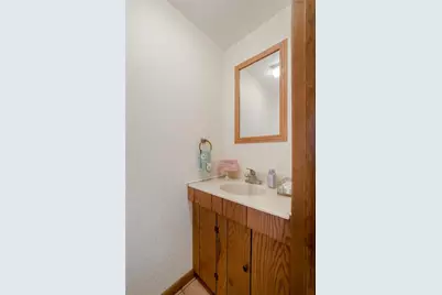 1422 Simona Dr, Pittsburgh, PA 15201 - Photo 8