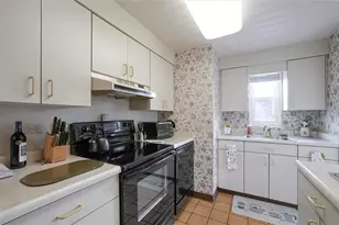 1422 Simona Dr, Pittsburgh, PA 15201 - Photo 4