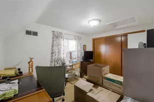 1422 Simona Dr, Pittsburgh, PA 15201 - Photo 10