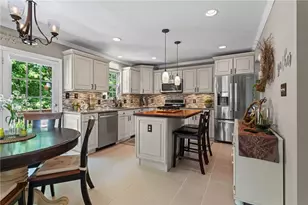 332 Warrick Dr, Seven Fields Boro, PA 16046 - Photo 10