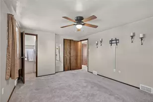 104 Glenora Dr, Robinson Twp, PA 15108 - Photo 16