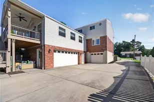 104 Glenora Dr, Robinson Twp, PA 15108 - Photo 30