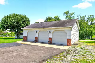 166 Braddock Road Ave, Mt Pleasant Boro, PA 15666 - Photo 8