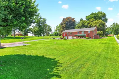 166 Braddock Road Ave, Mt Pleasant Boro, PA 15666 - Photo 10