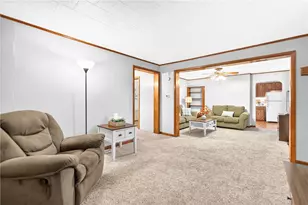 338 E Crawford Ave, Connellsville, PA 15425 - Photo 10