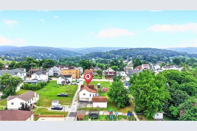338 E Crawford Ave, Connellsville, PA 15425 - Photo 6