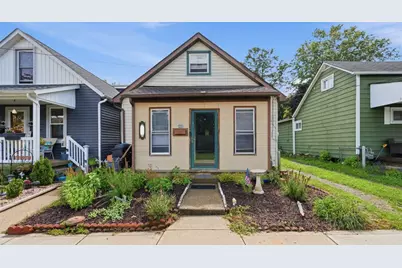 113 Fayette Ave, Oakdale, PA 15071 - Photo 1