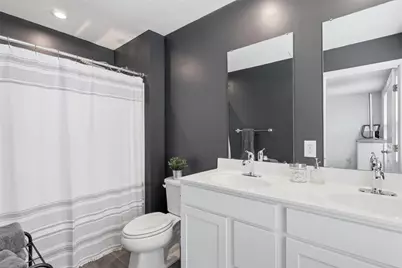 333 Arden Dr, Lancaster Township, PA 16037 - Photo 12