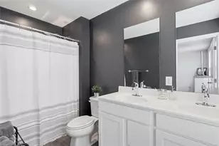 333 Arden Dr, Lancaster Township, PA 16037 - Photo 12