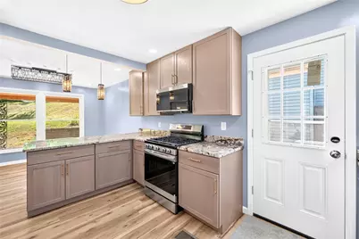 4448 Valley View St, Pittsburgh, PA 15214 - Photo 12