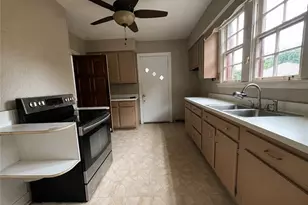 1521 Manor Ave, McKeesport, PA 15132 - Photo 8