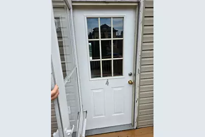 196 W Madison St #4, Rochester, PA 15074 - Photo 2
