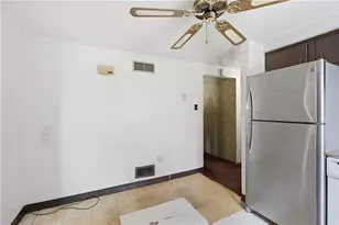 179 Shenandoah Dr, Pittsburgh, PA 15235 - Photo 6