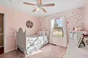 16 S Cowan Rd, Collier Township, PA 15106 - Photo 20