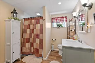 16 S Cowan Rd, Collier Township, PA 15106 - Photo 32