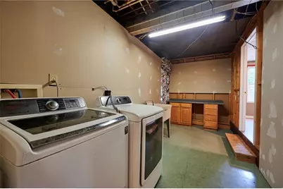 632 Wampum Ave, Ellwood City, PA 16117 - Photo 26