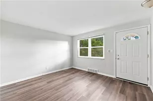 9218 Florida Ave, Pittsburgh, PA 15235 - Photo 6