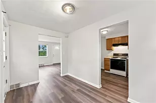 9218 Florida Ave, Pittsburgh, PA 15235 - Photo 8