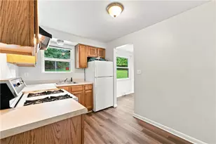 9218 Florida Ave, Pittsburgh, PA 15235 - Photo 10