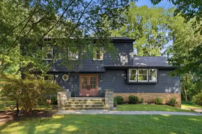 32 Flagstaff Dr, Pittsburgh, PA 15237 - Photo 1