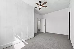 2037 Lautner St, Pittsburgh, PA 15212 - Photo 16