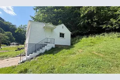 1021 California Dr, Coal Center Boro, PA 15423 - Photo 2