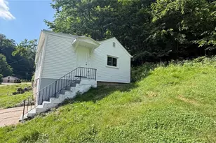 1021 California Dr, Coal Center Boro, PA 15423 - Photo 2
