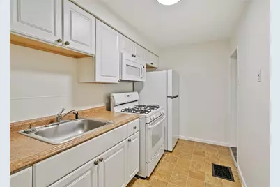 641 6th St, Pitcairn, PA 15140 - Photo 10