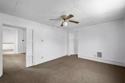641 6th St, Pitcairn, PA 15140 - Photo 36