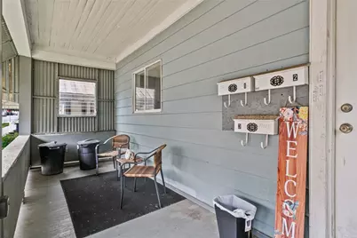 641 6th St, Pitcairn, PA 15140 - Photo 2