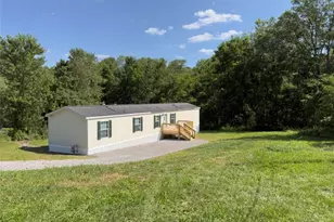 200 Petrolia Rd, Fairview Township, PA 16050 - Photo 2